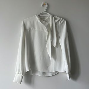 Aritzia Wilfred white blouse size xs